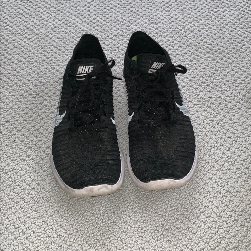 Nike flyknit runners size 12